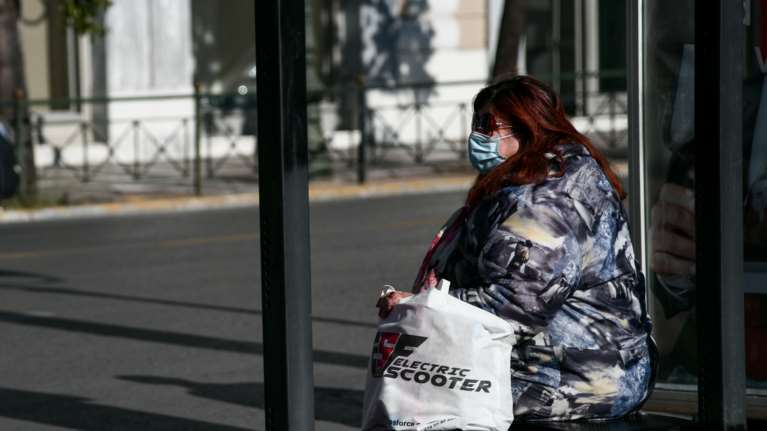 Καμπανάκι από τον καθηγητή Κουρέτα στις αρχές: Βγείτε στις πλατείες και πάρτε τυχαία δείγματα