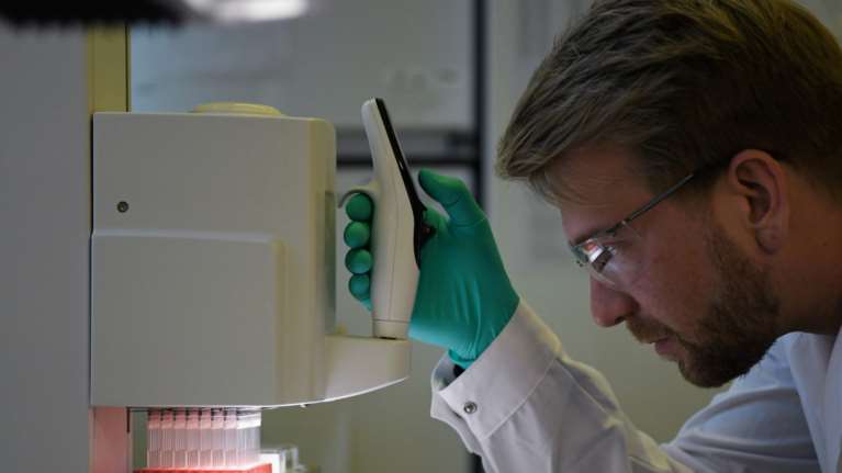 Κορονοϊός: Σε ποιά φάση βρίσκονται οι δοκιμές εμβολίων - Σημαντικη ανακάλυψη στην Κίνα για τα αντισώματα