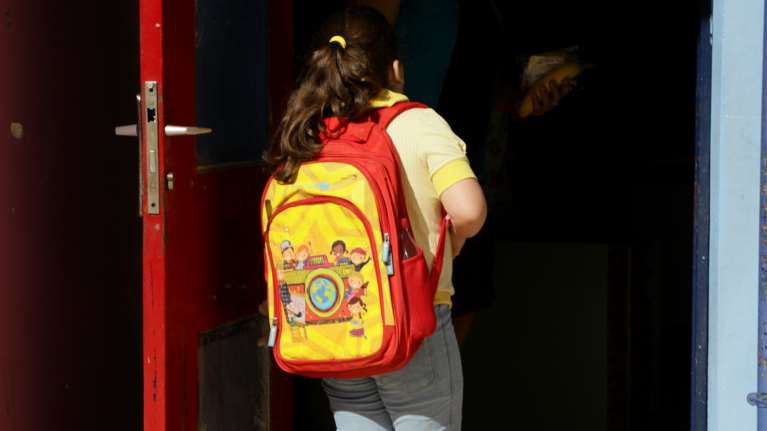 Ρόδος: Βρήκε δουλειά η μητέρα της 9χρονης που λιποθύμησε από την πείνα - Το τηλεφώνημα Σταϊκούρα