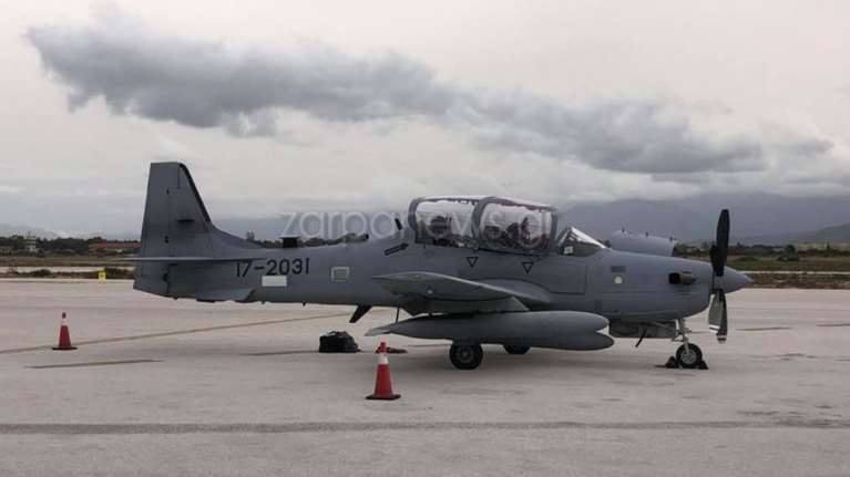 Tα αμερικανικά αεροσκάφη A-29 Super Tucano έκαναν στάση στα Χανιά στον δρόμο προς...  Αφγανιστάν [εικόνες]