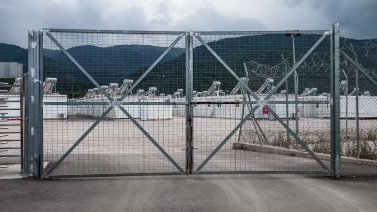 Μαλακάσα: Στη φυλακή οι έξι για τα βασανιστήρια στον 16χρονο - &quot;Έδειξαν&quot; άλλους δύο ως δράστες του βιασμού