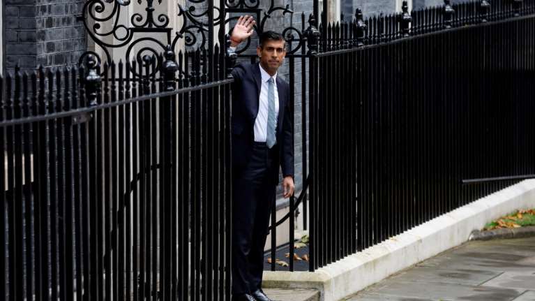 Βρετανία: Ο Σούνακ κρατά υπουργό Οικονομικών τον Χαντ - Ποιοι άλλοι παραμένουν στη θέση τους