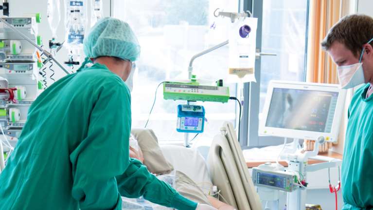 Κορονοϊός: 790 νέα κρούσματα σήμερα - 10 θάνατοι και 84 διασωληνωμένοι