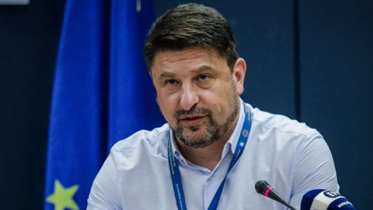 Κορονοϊός - Ενημέρωση Χαρδαλιά: 295 κρούσματα σε 127.000 ελέγχους επισκεπτών - "Φρένο" και τον Αύγουστο στα πανηγύρια