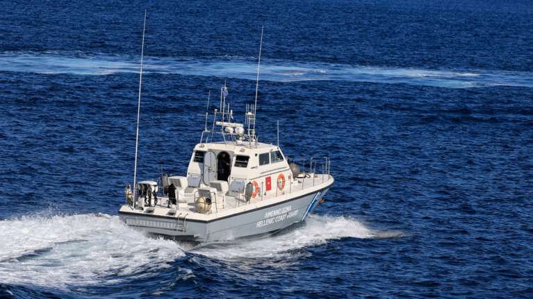 Συναγερμός στη Θεσσαλονίκη: Αγνοείται κολυμβήτρια στην Αγία Τριάδα - Έρευνες για τον εντοπισμό της