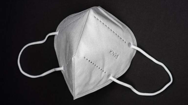 Αυτές είναι οι μάσκες που πρέπει να φοράμε σε σούπερ μάρκετ και ΜΜΜ - Οι τιμές [εικόνες]