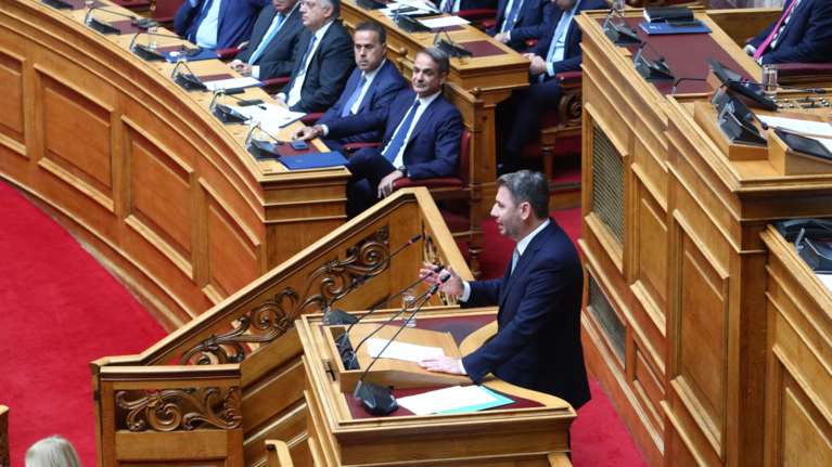 Μονομαχία Μητσοτάκη - Ανδρουλάκη για την ακρίβεια: "Δεν είμαι ο Χάρι Πότερ" - "Θησαυρίζουν τα ολιγοπώλια"