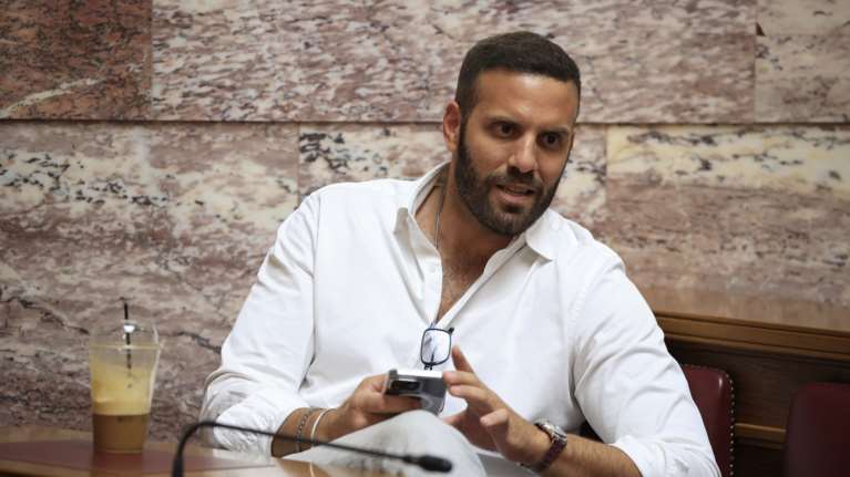 Νέο ηχητικό με τον ευρωβουλευτή Νίκο Παππά να απειλεί και να βρίζει: &quot;Αγράμματο σκουπίδι θα κλαίει η μάνα σου η βρωμιάρα&quot;