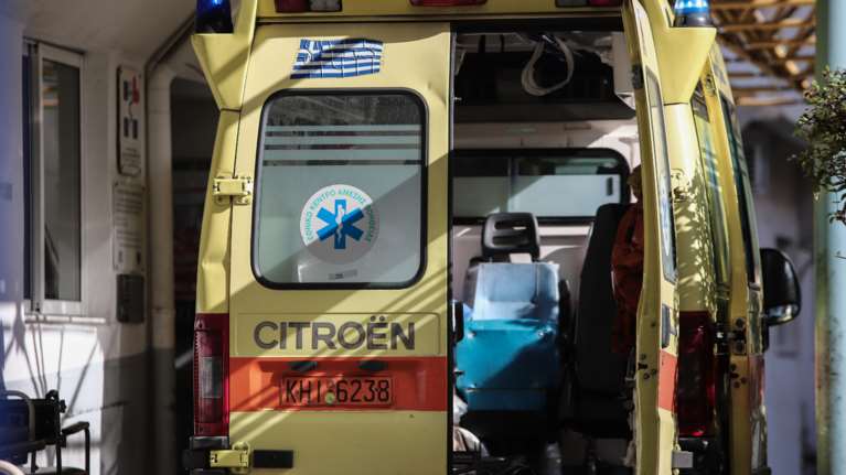 Βουτιά θανάτου στην πλατεία Κάνιγγος - 20χρονος έπεσε από τον 10ο όροφο ξενοδοχείου και σκοτώθηκε