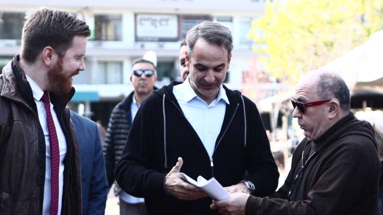 Μητσοτάκης: Η στιγμή που πολίτης του λέει ότι έσωσε το σπίτι του με τον εξωδικαστικό - Ρυθμίστηκαν οφειλές άνω των 4 δισ.