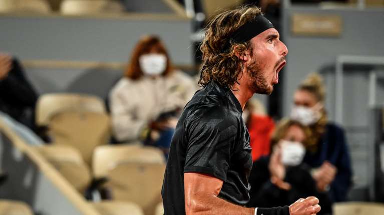 Σπουδαίος ο Τσιτσιπάς: Πάλεψε σαν λιοντάρι αλλά έχασε από τον Τζόκοβιτς μετά από 3,5 ώρες