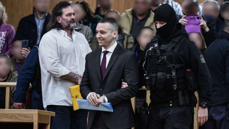 Δίκη Χρυσής Αυγής: Εισαγγελικό &quot;όχι&quot; στο αίτημα αναστολής εκτέλεσης ποινής για Κασιδιάρη και Λαγό