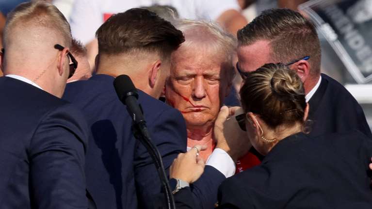 Απόπειρα δολοφονίας Τραμπ: Αστυνομικός ήρθε πρόσωπο με πρόσωπο με τον εκτελεστή αλλά δεν μπόρεσε να τον εμποδίσει