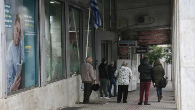 Τραγωδία στη Λαμια: Ηλικιωμένη &quot;έφυγε&quot; από κορονοϊό δυο μέρες μετά τον σύζυγο της