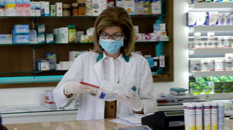 Κορονοϊός: Αυτό είναι το νέο υποχρεωτικό ωράριο λειτουργίας των φαρμακείων της Αττικής