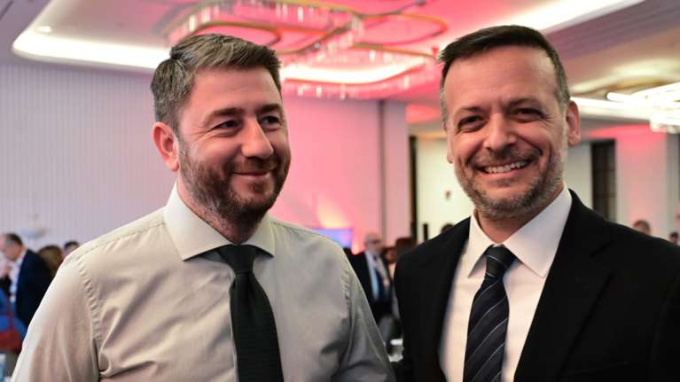 Ραγδαίες εξελίξεις: Ο Χάρης Δούκας δηλώνει &quot;παρών&quot; στη μάχη για την εκλογή νέας ηγεσίας στο ΠΑΣΟΚ