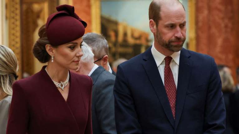 Γουίλιαμ και Κέιτ: Ποιους κάλεσαν στο Παλάτι για τα Χριστούγεννα- Η αυστηρή λίστα των 45 ατόμων, δεν είναι όλοι αριστοκράτες