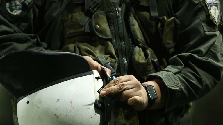 Σοκ στους Αμπελόκηπους: Ανδρας των ΜΑΤ αυτοκτόνησε με το υπηρεσιακό του όπλο