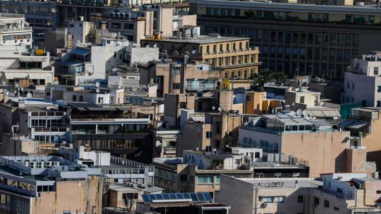 Το παράδοξο των ενοικίων που μυρίζει μαύρο χρήμα: Πάνω από 10% οι αυξήσεις  - Μόνο... 4% καταγράφει η ΕΛΣΤΑΤ