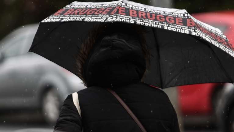 Κακοκαιρία Bettina: Καταιγίδες, χιόνια, απότομο κρύο και θυελλώδεις άνεμοι - Αναλυτική πρόγνωση ανά περιοχή