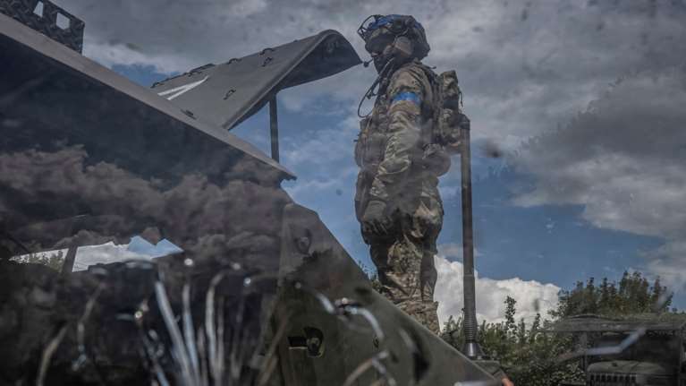 Οι πρώτες ώρες της ουκρανικής εισβολής στο Κουρσκ της Ρωσίας: Τεθωρακισμένα, πυραυλικές επιθέσεις και αιχμάλωτοι [βίντεο]