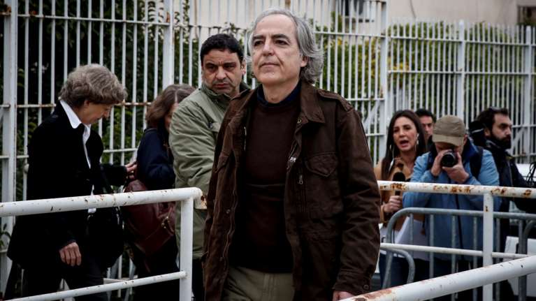 Πρωτοφανές: Βουλευτές και στελέχη του ΣΥΡΙΖΑ ζητούν από την Σακελλαροπούλου να μεσολαβήσει υπέρ του Κουφοντίνα