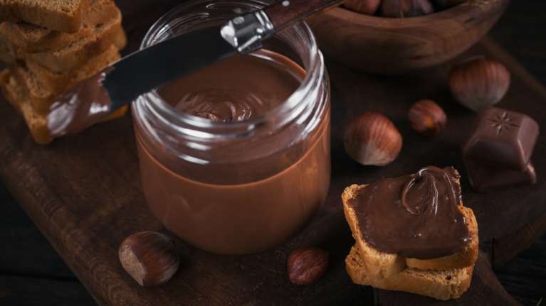 Πανεύκολη συνταγή για σπιτική πραλίνα φουντουκιού - Ο, τι πιο νόστιμο έχετε δοκιμάσει