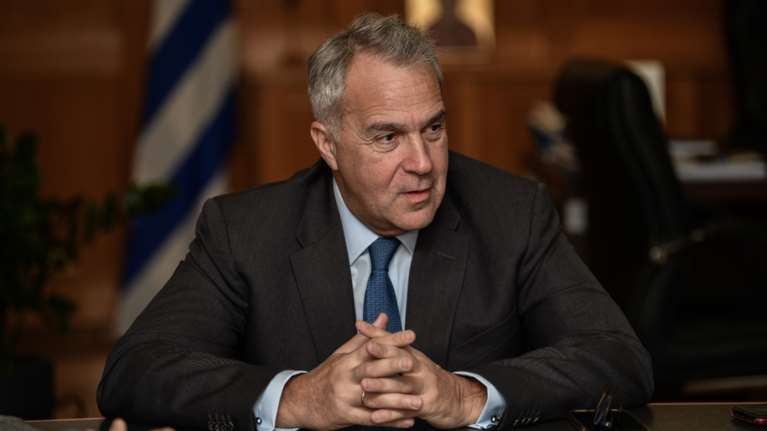 Στο τραπέζι οι αλλαγές στην ψήφο των αποδήμων - Ελάχιστοι έχουν εγγραφεί - &quot;Οχι&quot;, λέει το ΠΑΣΟΚ