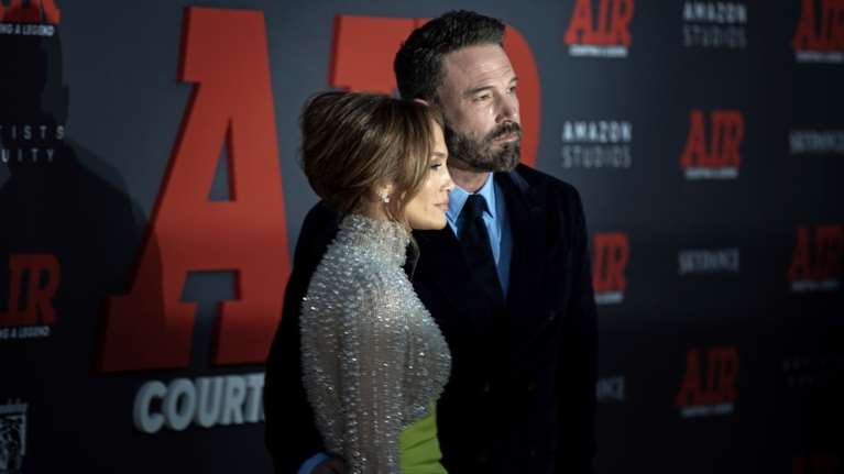 Τζένιφερ Λόπεζ - Μπεν Άφλεκ: Φουντώνουν οι φήμες για διαζύγιο - Πουλούν την υπερπολυτελή έπαυλή τους στο Μπέβερλι Χιλς