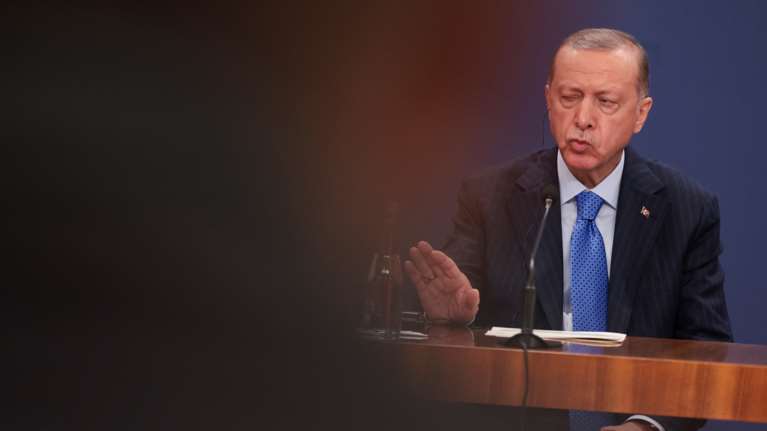 Επιμένει στις απειλές ο Ερντογάν: Θα έρθουμε ξαφνικά μια νύχτα - Οι Ελληνες να μάθουν τα όριά τους