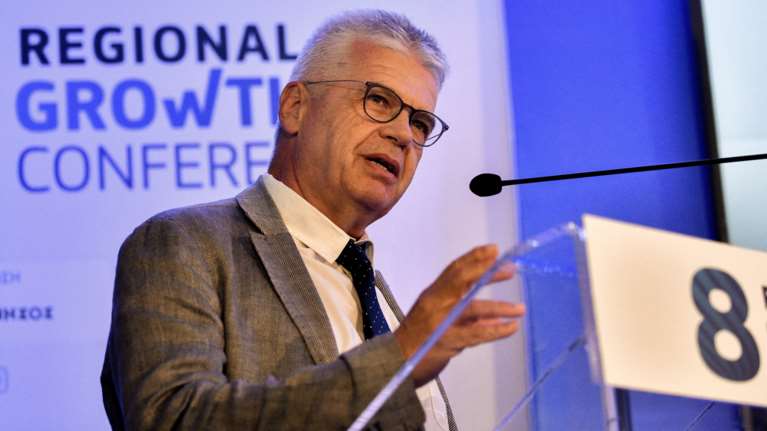 Κορονοϊός - Προειδοποίηση Γώγου: Στους εφήβους άνω των 12 η μεταδοτικότητα είναι παρόμοια με των ενηλίκων