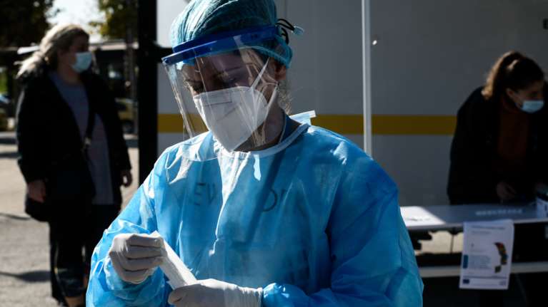 Συναγερμός στην Ξάνθη: 90 ασθενείς με κορονοϊό στο Νοσοκομείο – Δεκάδες θάνατοι