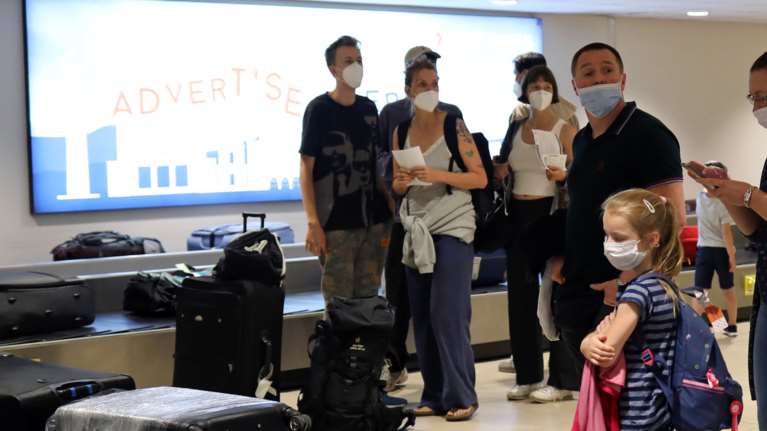 Ηχηρό &quot;καμπανάκι&quot; ΠΟΥ προς ταξιδιώτες: Να έχετε τα μάτια σας δεκατέσσερα