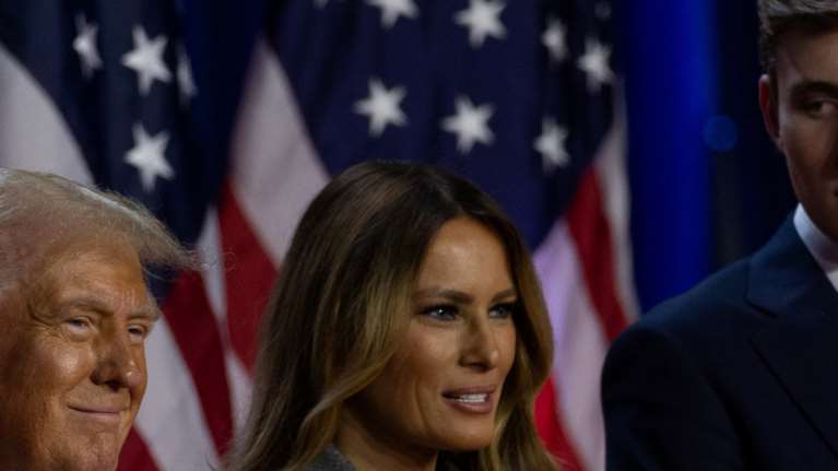 Ο... θλιβερός τρόπος που ο δίμετρος μικρός γιος του Ντόναλντ Τραμπ προσπαθεί να κάνει φίλους στο κολέγιο