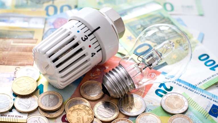 Γιατί τα νοικοκυριά &quot;σνομπάρουν&quot; το επίδομα θέρμανσης με ρεύμα: Υπολόγιζαν 1,2 εκατ. αλλά έκαναν αίτηση μόνο 400.000