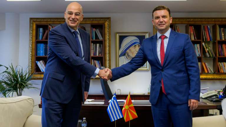 Μήνυμα Δένδια από τα Σκόπια: &quot;Η Ελλάδα παραμένει ψύχραιμη απέναντι στις προκλήσεις&quot;