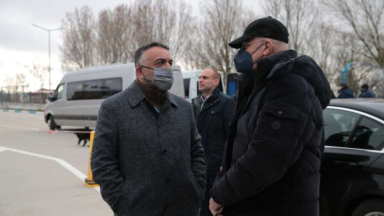 Ουκρανία: Ανοίγει ξανά από σήμερα το ελληνικό προξενείο - Το ανακοίνωσε ο Δένδιας από την Οδησσό