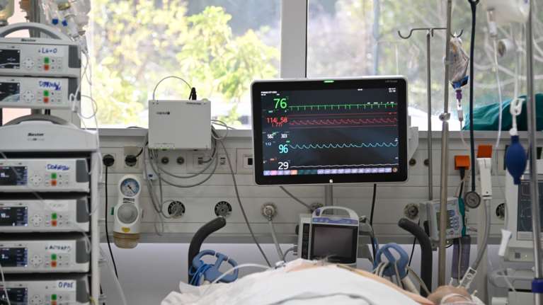 Υπέρογκες και αδικαιολόγητες αυξήσεις στα ασφαλιστικά συμβόλαια υγείας - Τι καταγγέλλουν οι ασφαλισμένοι