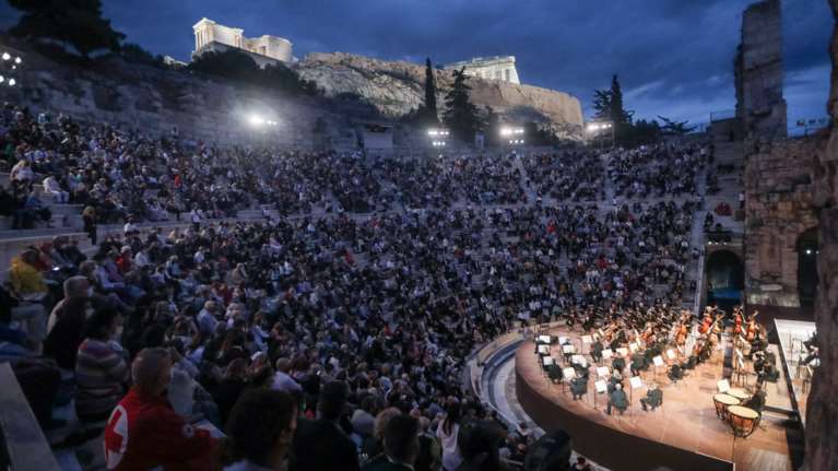 Φεστιβάλ Αθηνών: Κατάμεστο το Ηρώδειο - Παρούσες Σακελλαροπούλου, Μητσοτάκη και Μενδώνη [εικόνες]