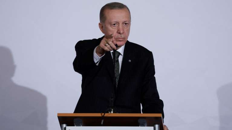 Προκλητικός ο Ερντογάν: &quot;Ο Μητσοτάκης ενοχλήθηκε από την ομιλία μου - Μπορεί να έρθουμε μια νύχτα&quot;