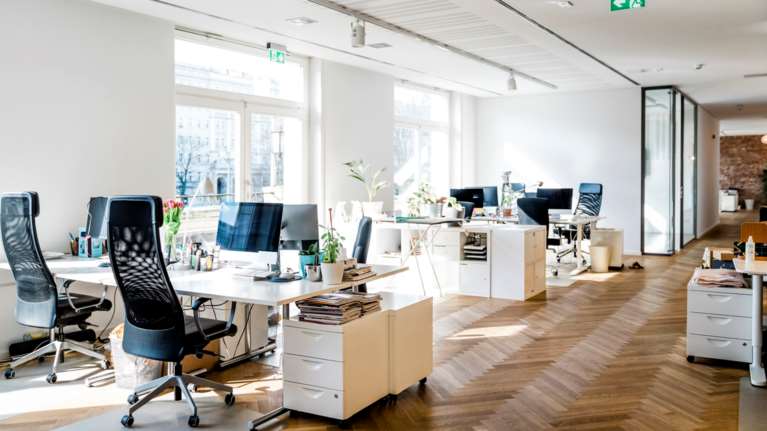 Πόσο αυξήθηκαν οι τιμές των ενοικίων γραφείων το 2021 - Τα στοιχεία για Αθήνα και Θεσσαλονίκη