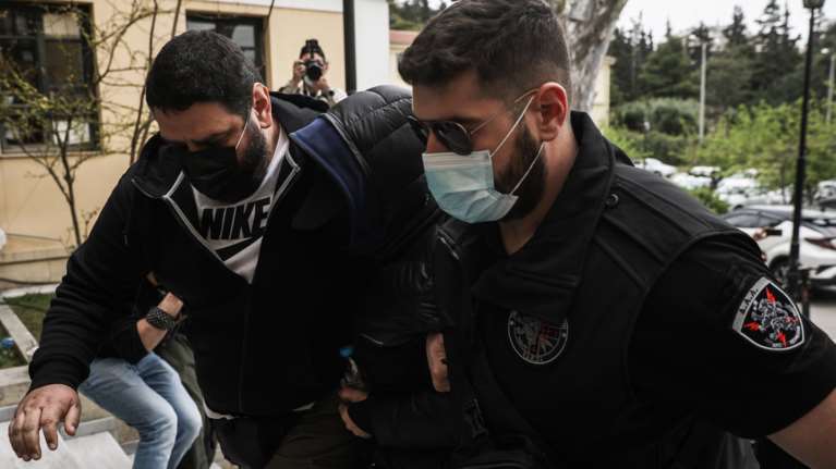 Το Βήμα: Ο Μένιος Φουρθιώτης απέκτησε επιτέλους αστυνομική &quot;φρουρά&quot; - Ειναι στο ίδιο κελί με ένστολους