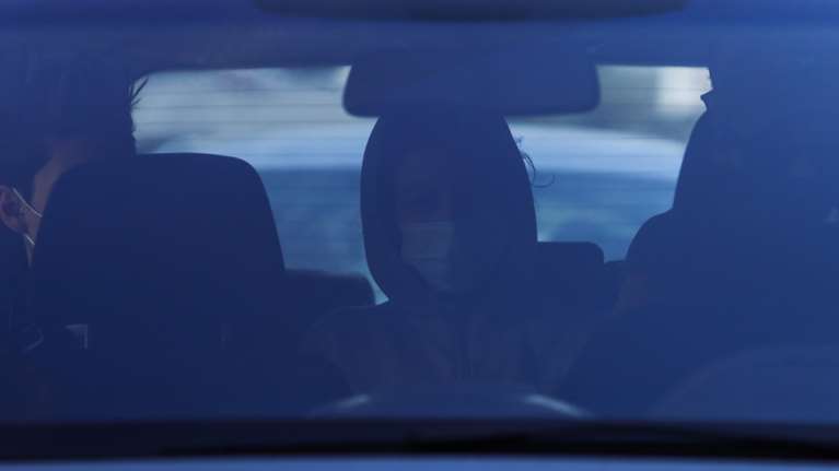 Κολωνός - Απολογείται η μητέρα της 12χρονης: Τι απαντά για τα στοιχεία που την &quot;καίνε&quot;