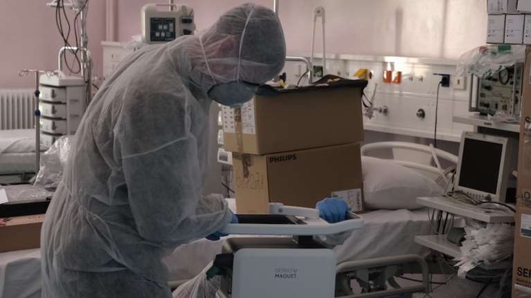 Αυξάνονται τα θύματα του ιού στην Ελλάδα-Νεκρός 75χρονος και 89χρονη