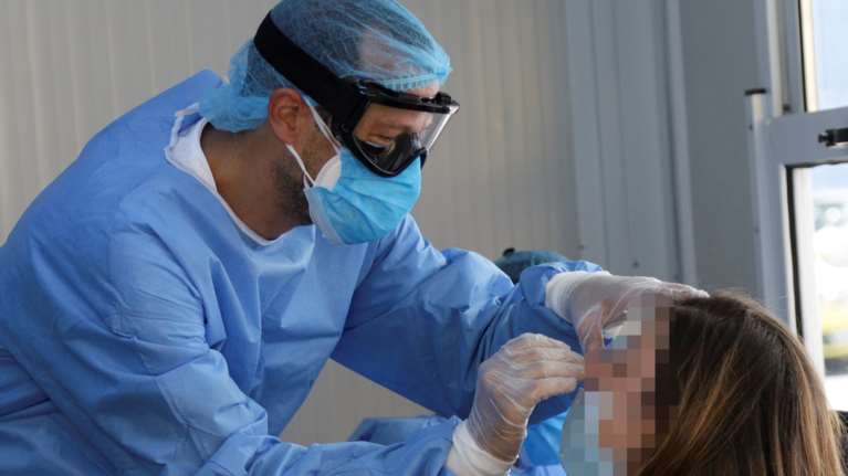 Κορονοϊός - Συναγερμός στα Γιαννιτσά: 35 κρούσματα σε εργοστάσιο κονσερβοποιίας