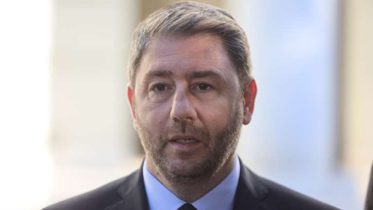 Το πρωτοχρονιάτικο μήνυμα του Νίκου Ανδρουλάκη: Να είναι μια καλύτερη χρονιά, με λιγότερη μοναξιά αλλά περισσότερη αγάπη