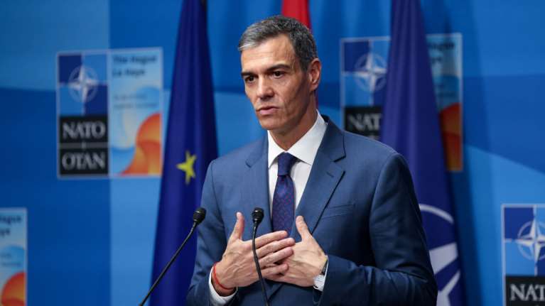 Σάντσεθ: Η Ισπανία θα συμμορφωθεί με τις εξοπλιστικές δαπάνες στο 5% του ΑΕΠ, αλλά το 2% είναι επαρκές και ρεαλιστικό