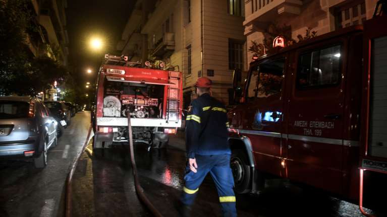 Φωτιά τώρα σε εγκαταλελειμμένο κτίριο στον Βοτανικό