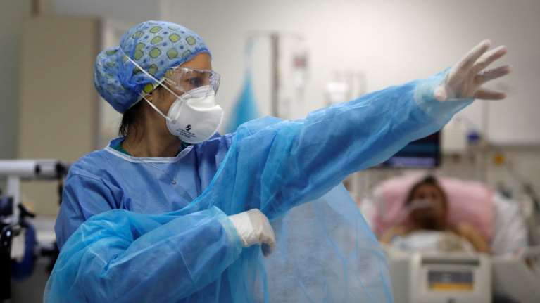 Μεταλλάξεις κορονοϊού: Πιο μεταδοτικές σε ανθρώπους με εξασθενημένο ανοσοποιητικό σύστημα