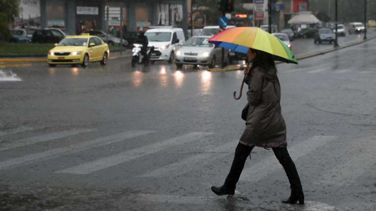 Κορονοϊός: 548 νέα κρούσματα στην Αττική - 404 στη Θεσσαλονίκη, πάνω από τα 200 η Λάρισα